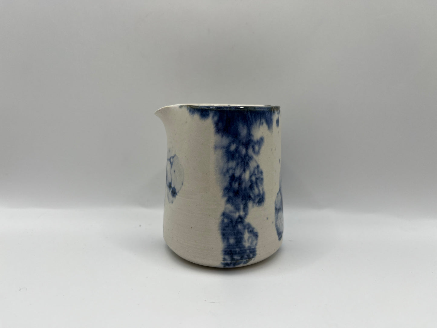 Elenor milk jug