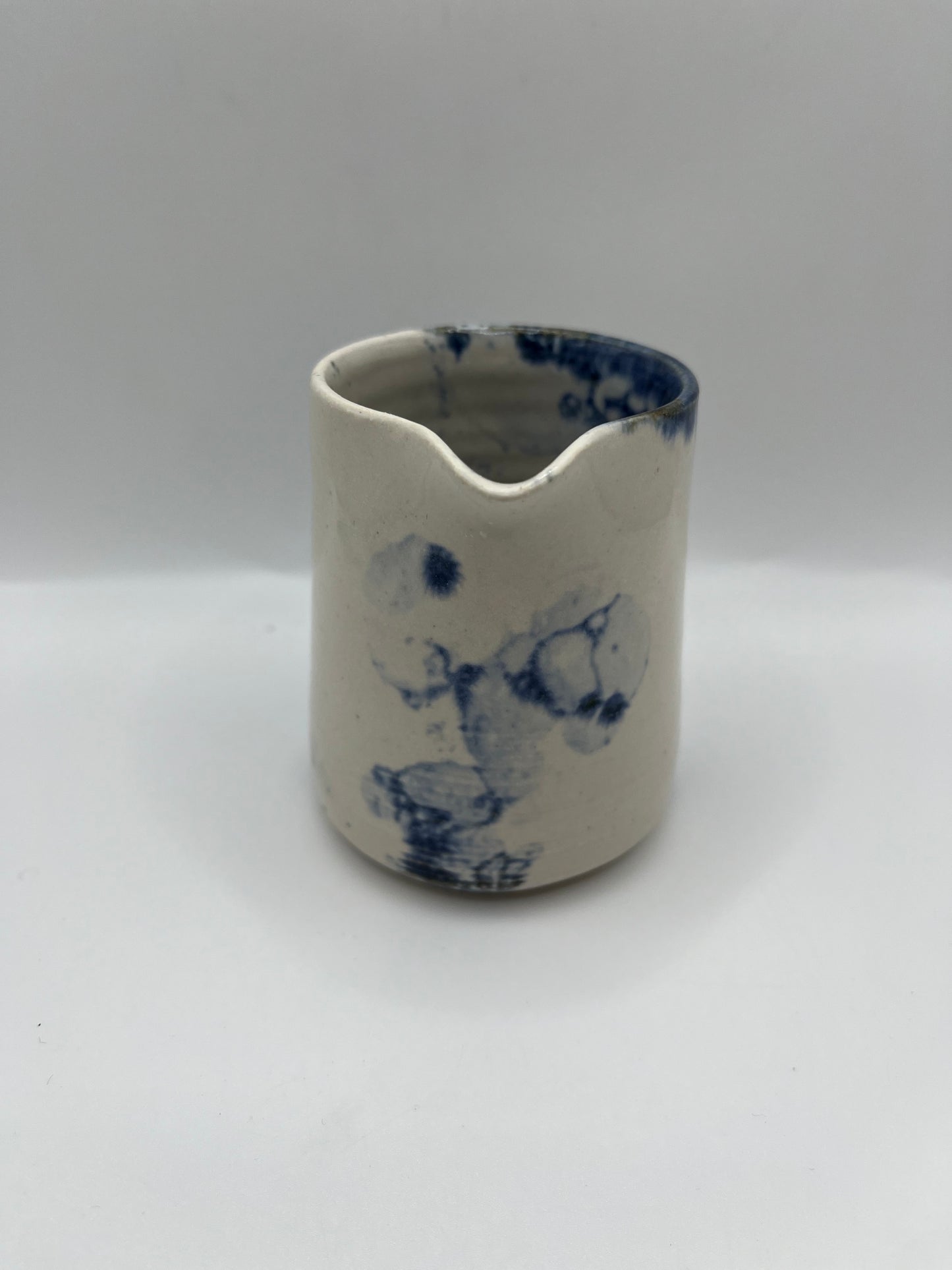 Elenor milk jug