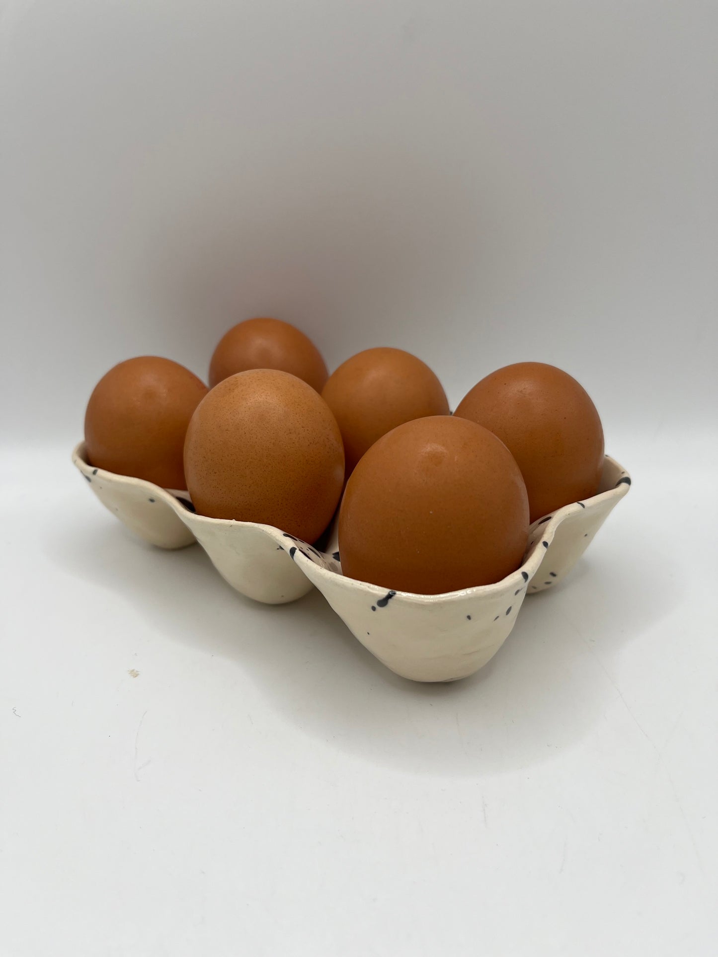Handmade Ceramic Egg Tray – Holds 6 Eggs