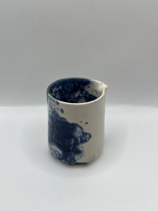 Elenor milk jug