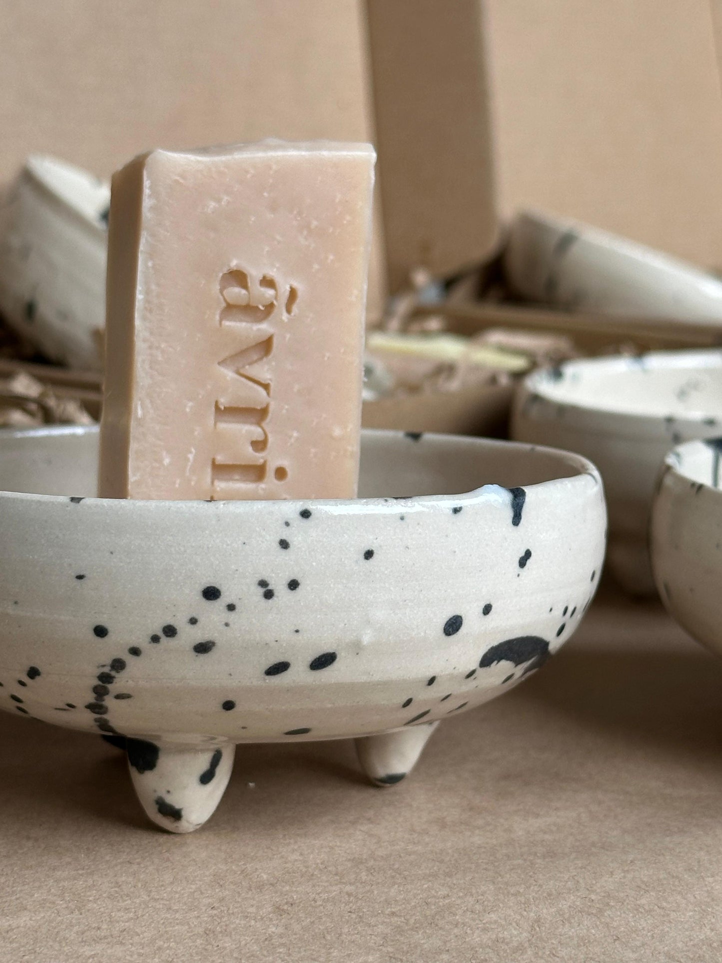 Handcrafted Gift Box – Ceramic Soap Dish + 2 Vegan Artisan Soaps